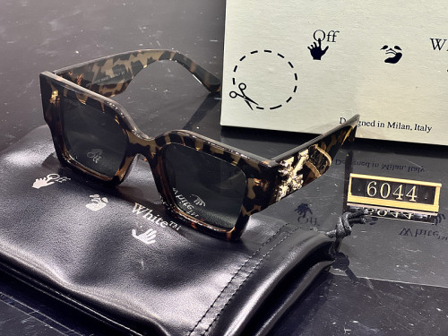 Off white Sunglasses AAA-015