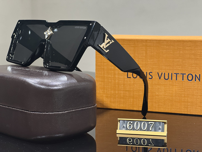 LV Sunglasses AAA-421