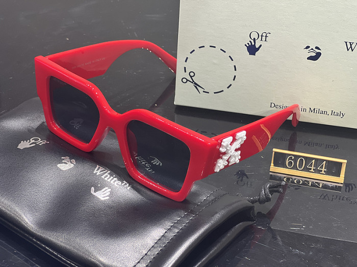 Off white Sunglasses AAA-009