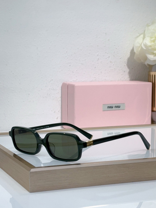Miu Miu Sunglasses AAAA-1822