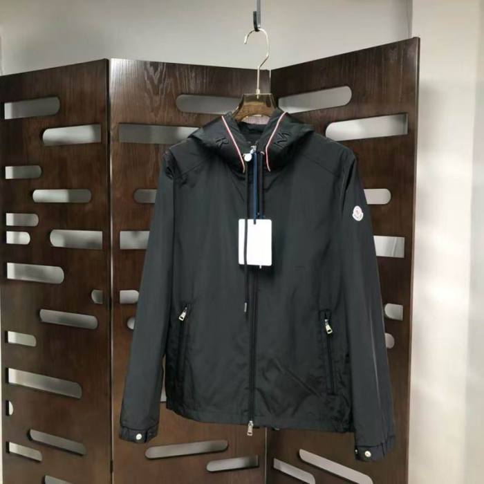 Moncler Coat men-550 