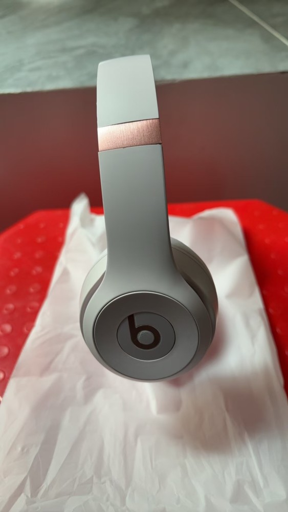 Beats SoLo4