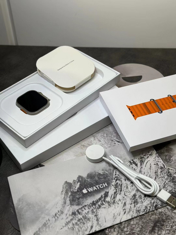 Apple Watch Series 8 Apple Watch Ultra