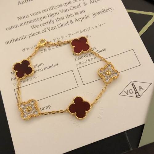 Van Cleef & Arpels bracelet-079