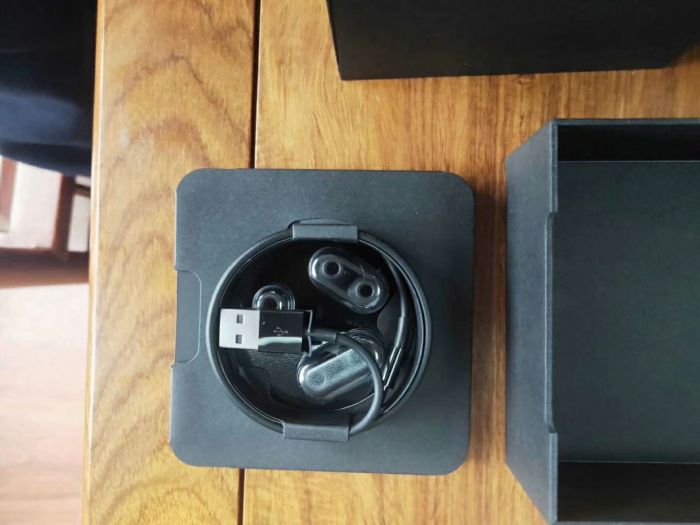 POWER BEATS PRO-001