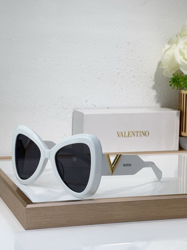V Sunglasses AAAA-624