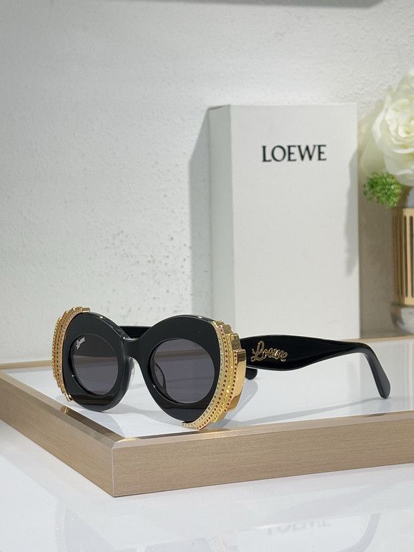 Loewe Sunglasses AAAA-936