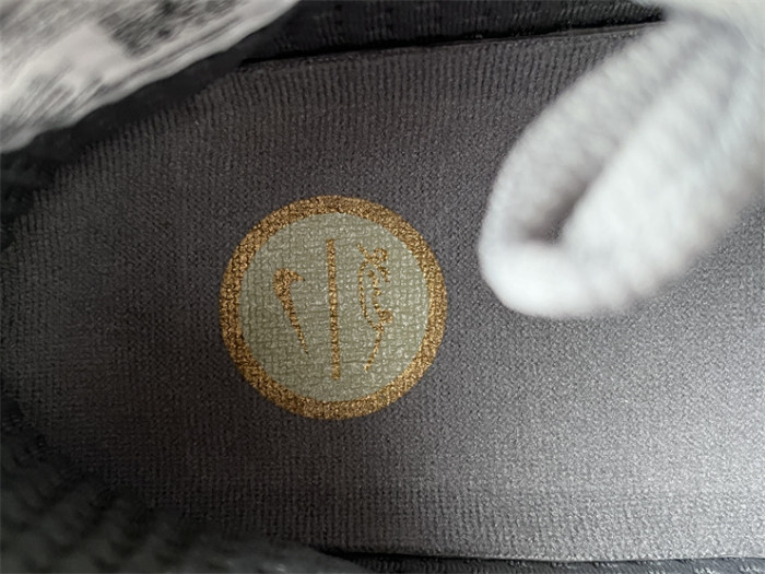 Nike Zoom Kobe 3 Black Mamba CollectionFade to Black