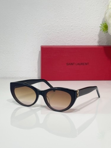 YL  Sunglasses AAAA-1452