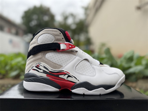 Authentic Jordan 8 Retro Bugs Bunny 2025