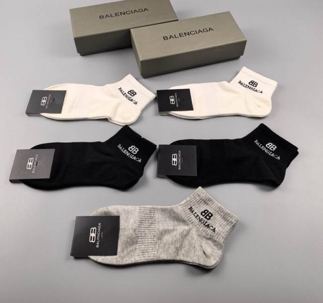 B Socks-027