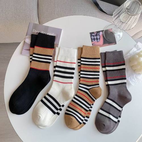 Burberrys Socks-040