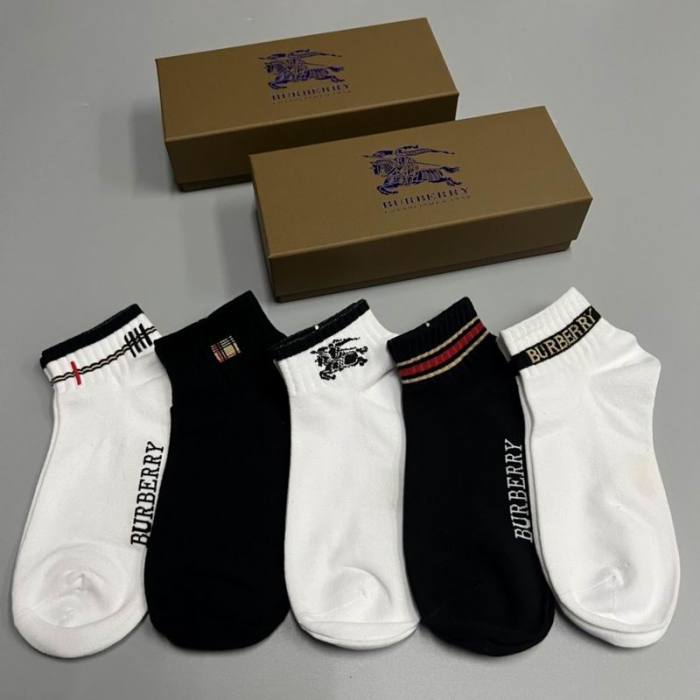 Burberrys Socks-034