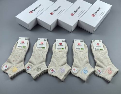 Luluemon Socks-018