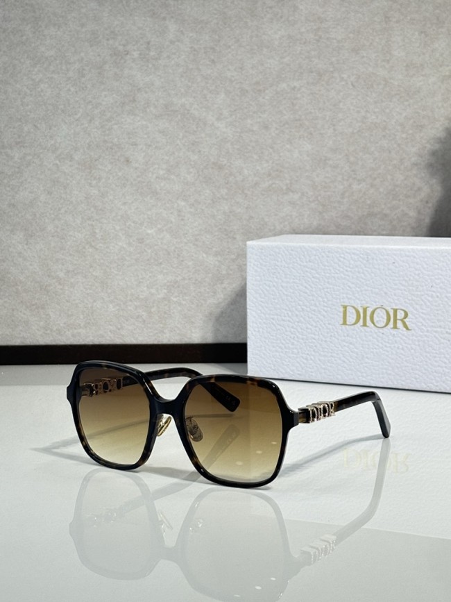 Dior Sunglasses AAAA-4379