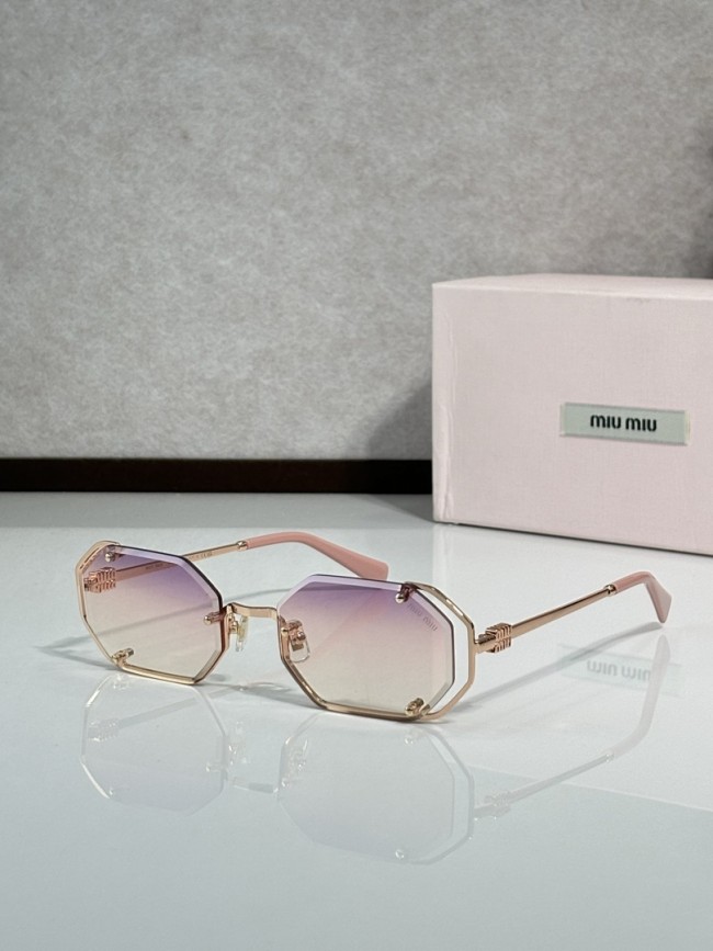 Miu Miu Sunglasses AAAA-2634