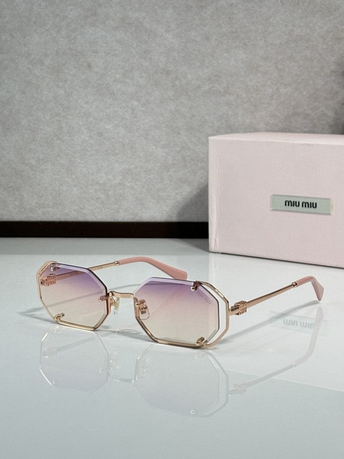 Miu Miu Sunglasses AAAA-2634