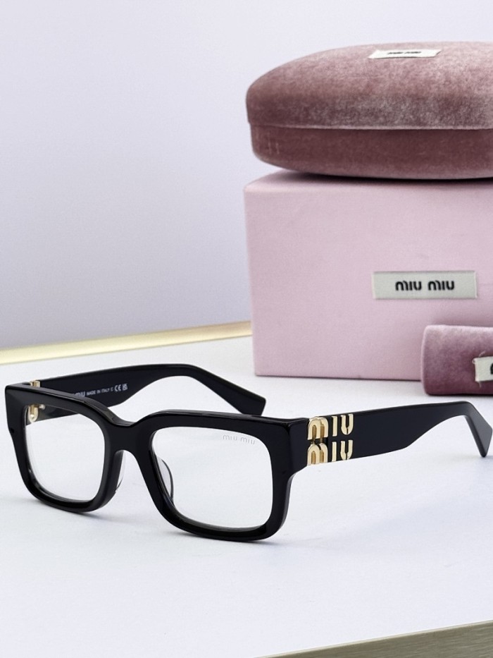 Miu Miu Sunglasses AAAA-2807