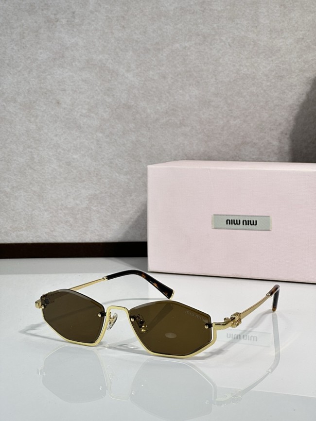 Miu Miu Sunglasses AAAA-2739