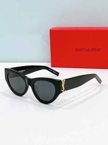 YL  Sunglasses AAAA-1640