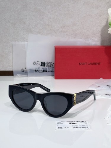 YL  Sunglasses AAAA-1583