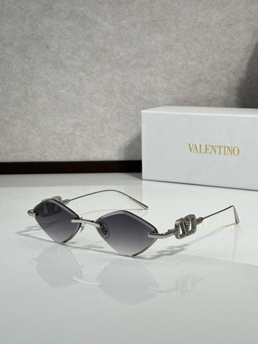 V Sunglasses AAAA-665