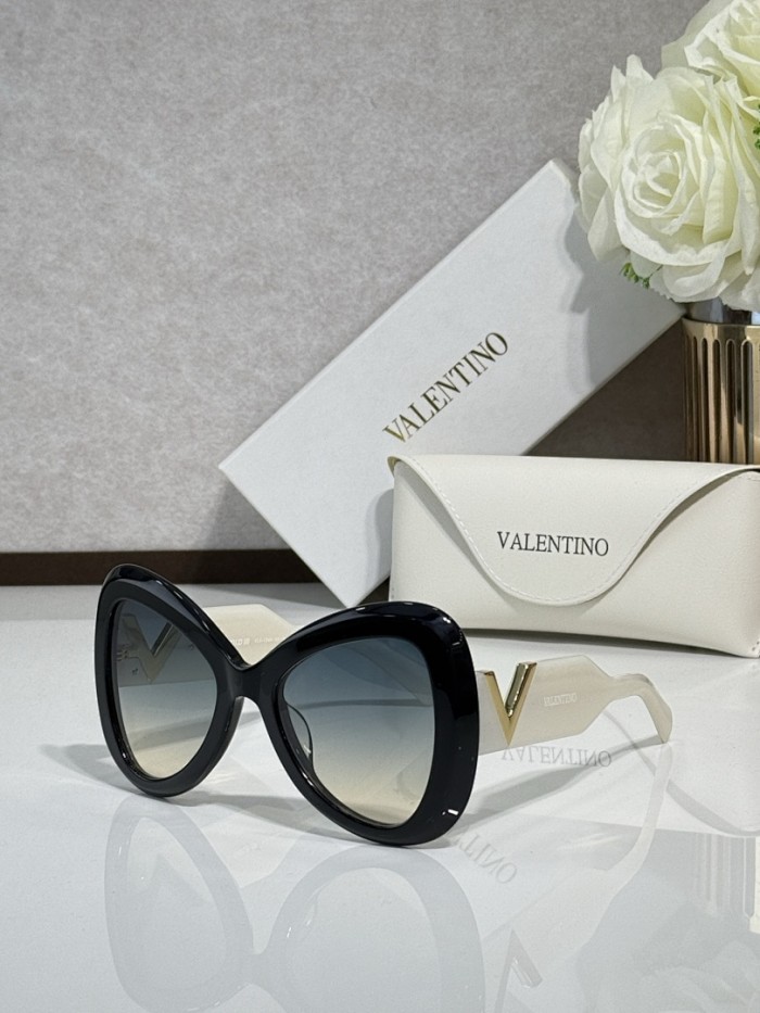 V Sunglasses AAAA-686