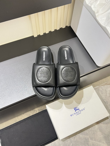 Burberry men slippers AAA-094