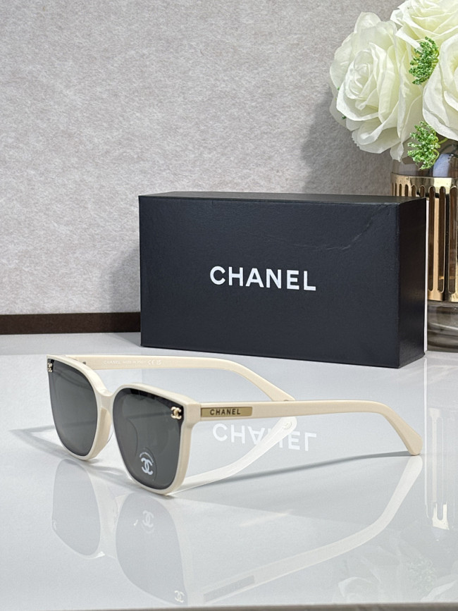 CHNL Sunglasses AAAA-7138