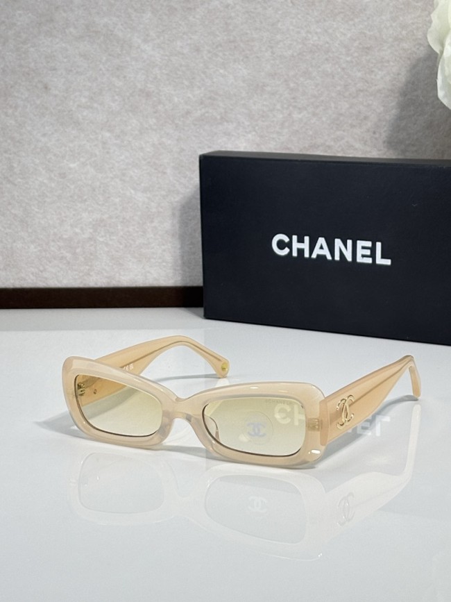 CHNL Sunglasses AAAA-6944