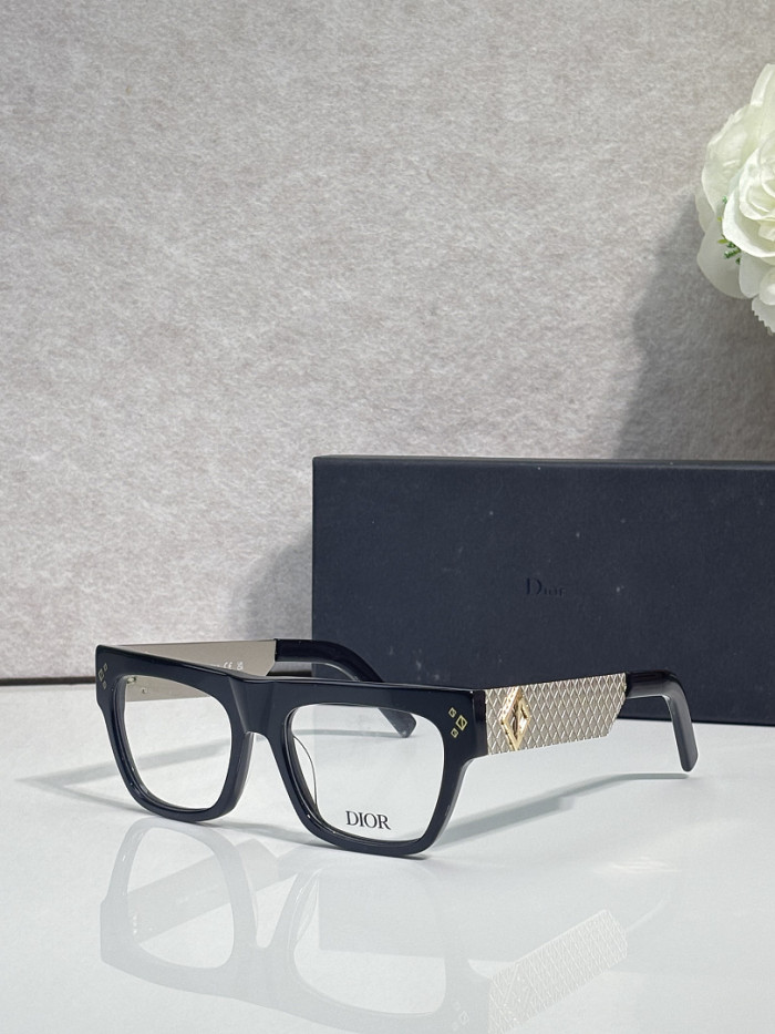 Dior Sunglasses AAAA-4915