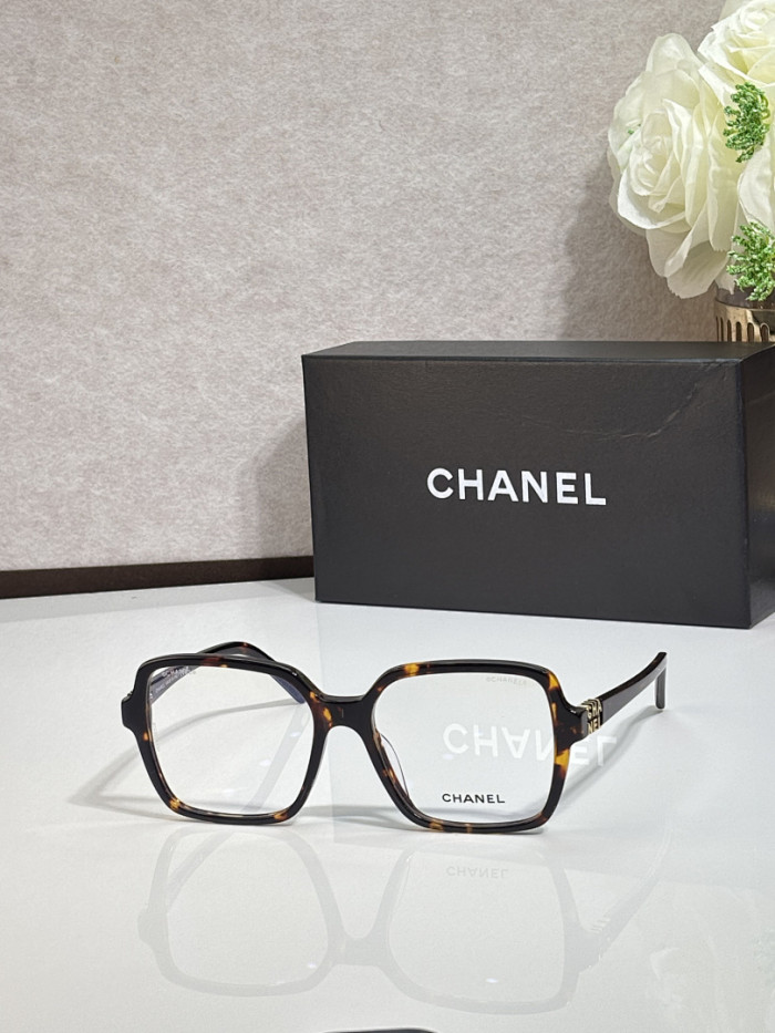 CHNL Sunglasses AAAA-7124