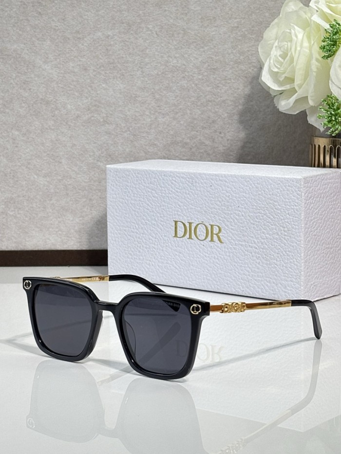Dior Sunglasses AAAA-4762