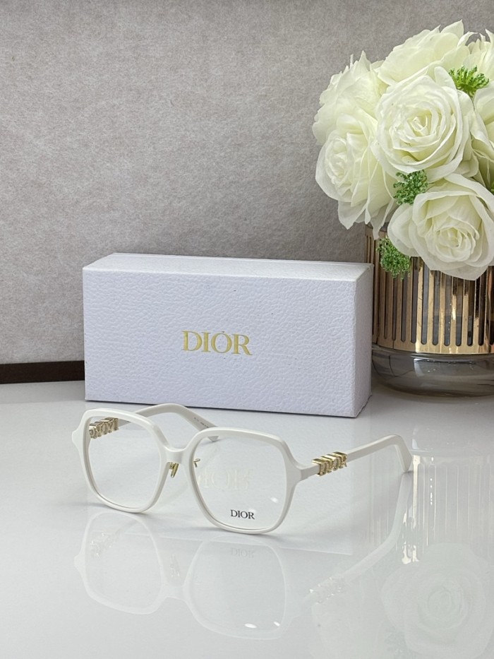 Dior Sunglasses AAAA-4756