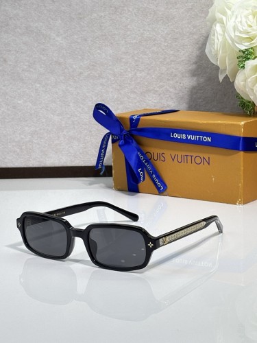 LV Sunglasses AAAA-7752