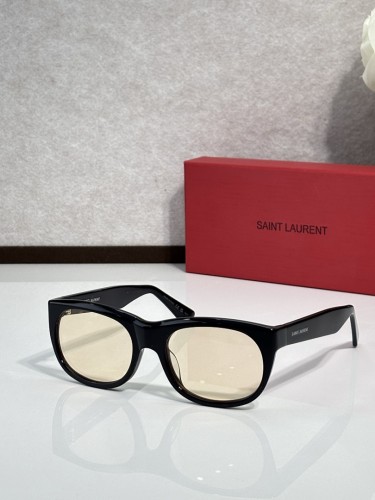 YL  Sunglasses AAAA-1786