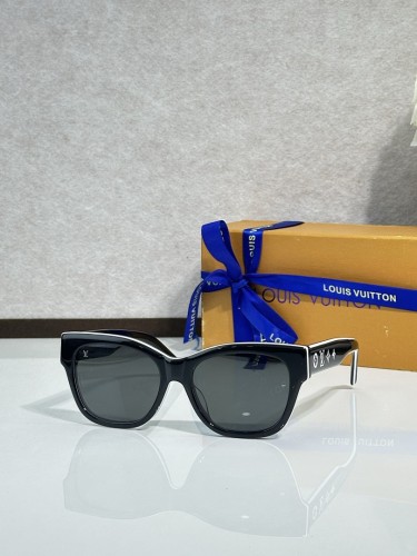 LV Sunglasses AAAA-7564