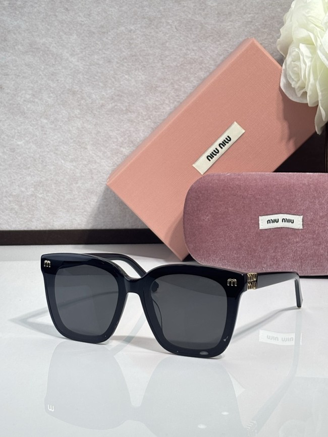 Miu Miu Sunglasses AAAA-3365