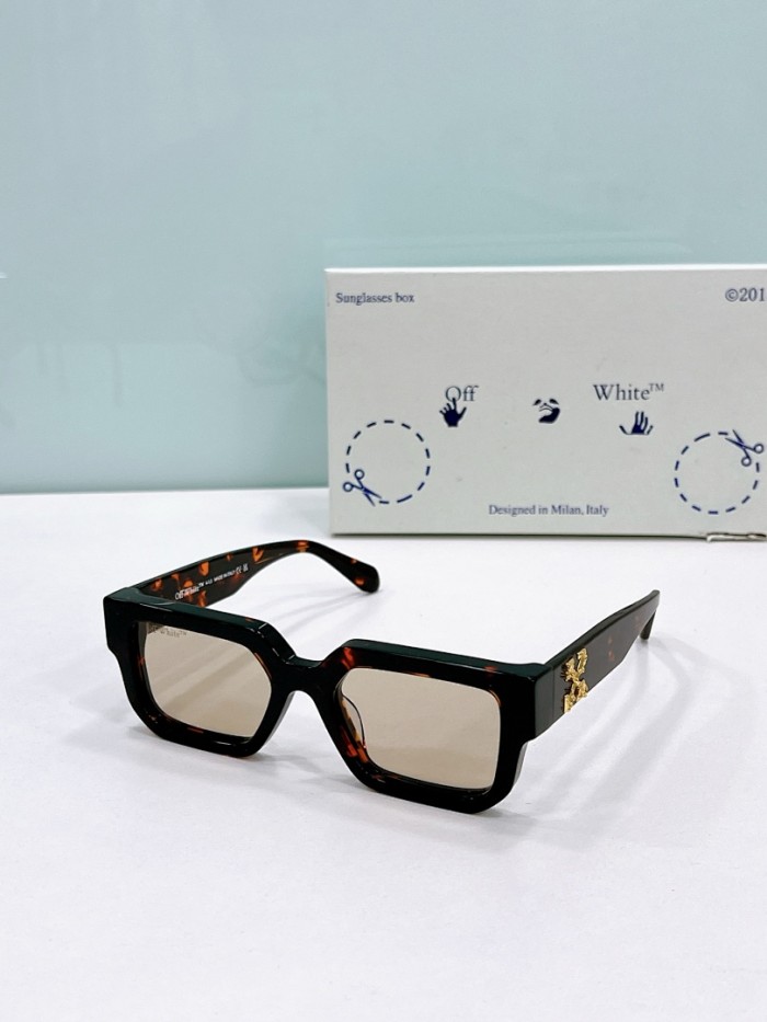 Off white Sunglasses AAAA-1110