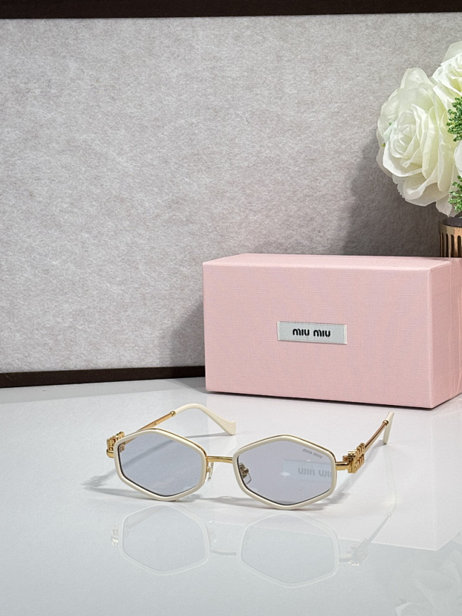 Miu Miu Sunglasses AAAA-3545