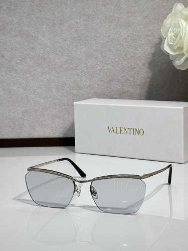V Sunglasses AAAA-745