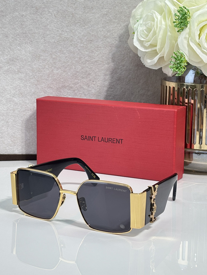 YL  Sunglasses AAAA-1847