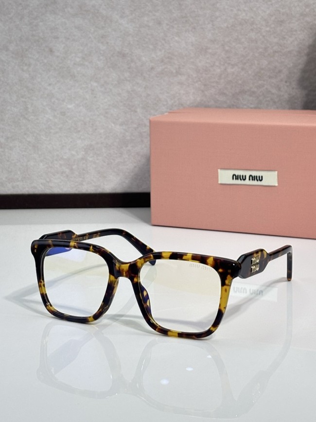 Miu Miu Sunglasses AAAA-3192
