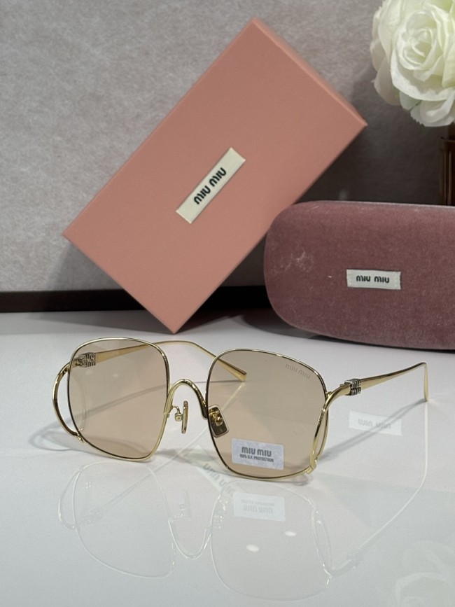 Miu Miu Sunglasses AAAA-3333
