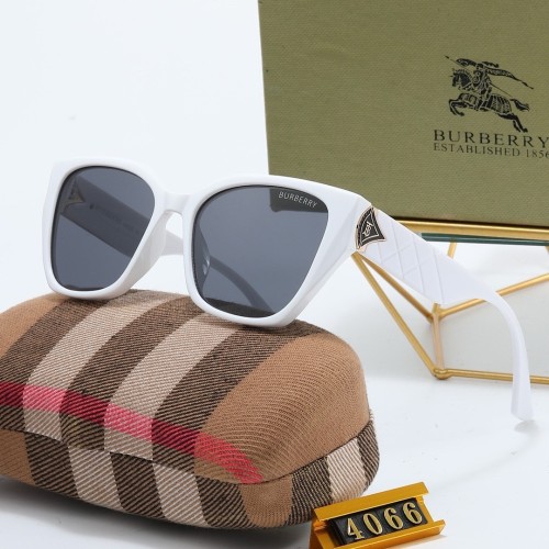 Burberry Sunglasses AAA-371