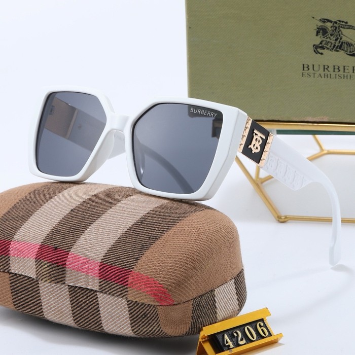 Burberry Sunglasses AAA-418