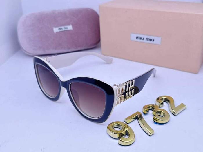 Miu Miu Sunglasses AAA-479