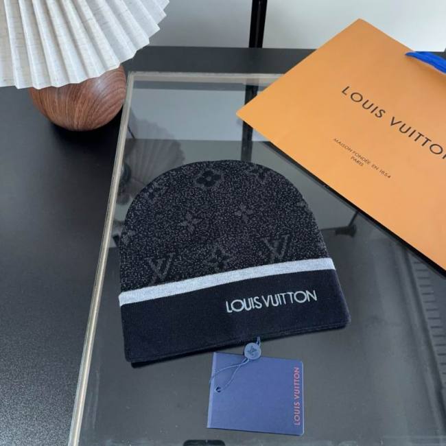 LV Hats AAA-1742