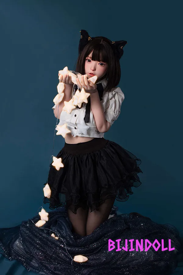 ラブドール極上ロリフェイスな美少女