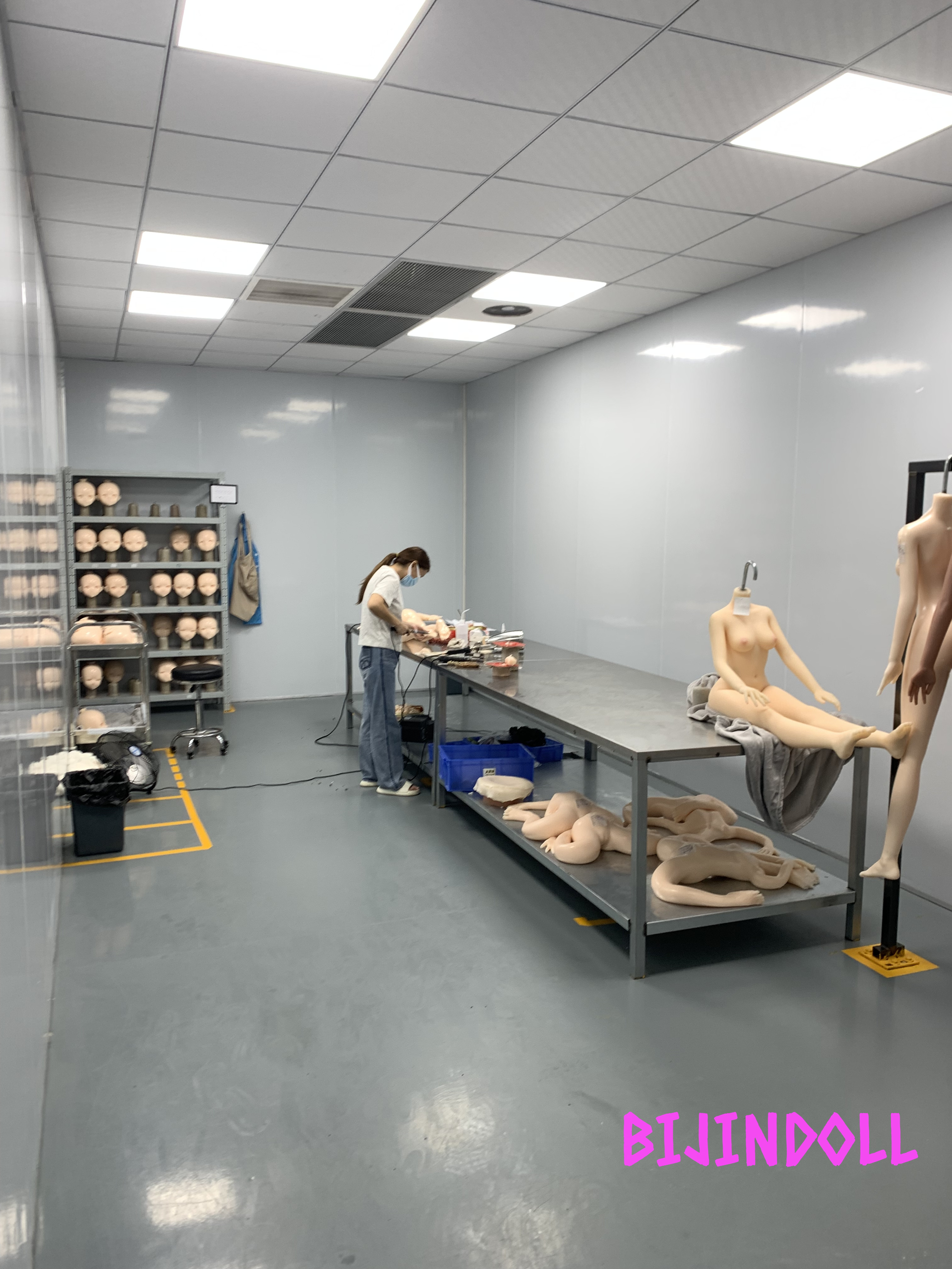 ラブドール 生産工場